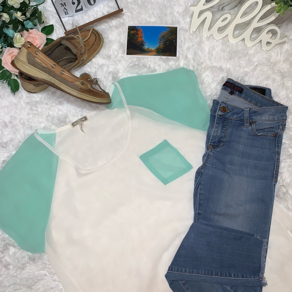 Kirra Women’s Medium T-Shirt Short-Sleeve